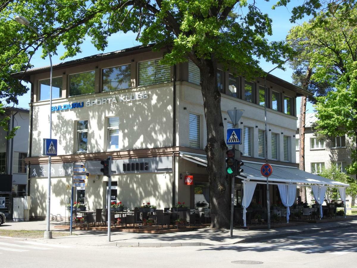 Vienibas Prospekts 6 Apartamento Jūrkalne Exterior foto